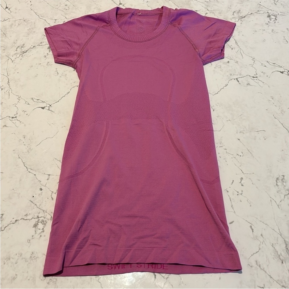 Lululemon Swiftly Tech Short-Sleeve